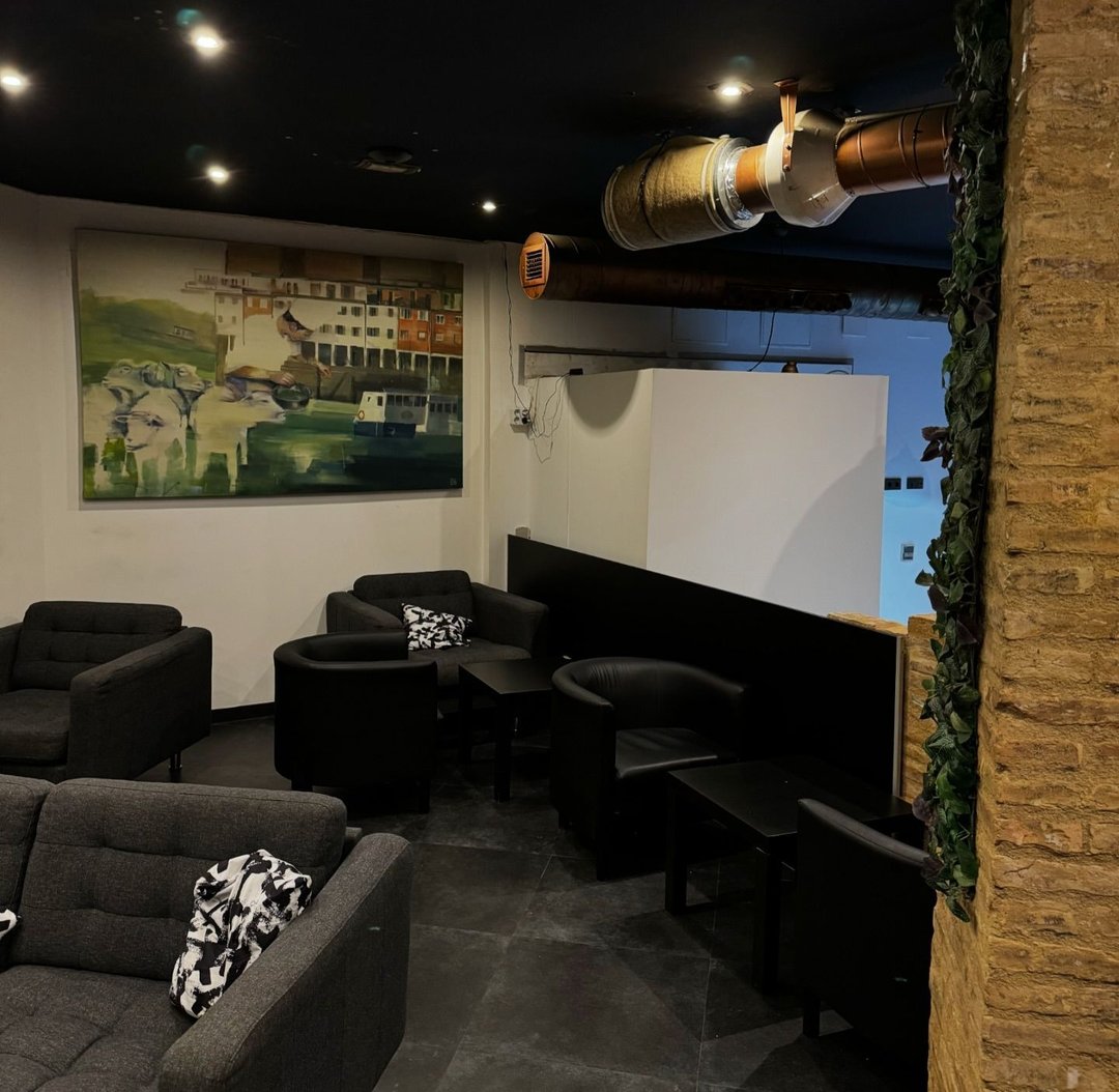 Espace chill urbain du club social de cannabis TURIA62 à Valence